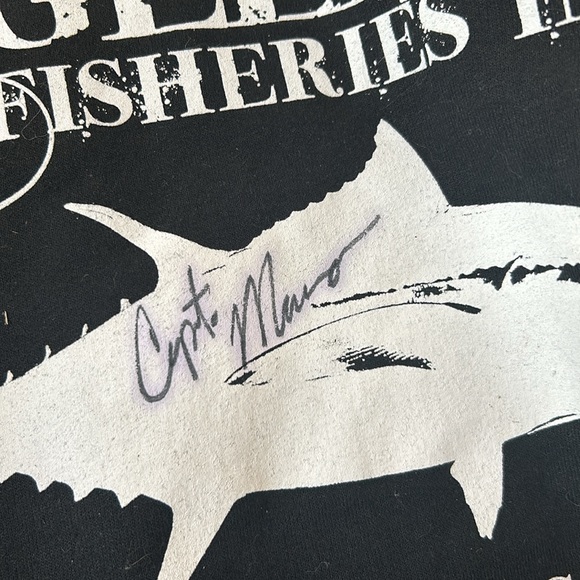 Autographed Wicked Tuna Hard Merchandise Hoodie - Picture 4 of 4